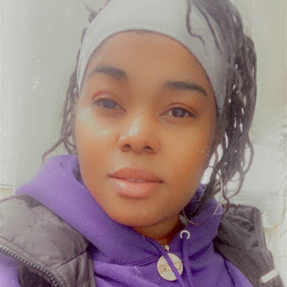 Meet your Posher, Latashia